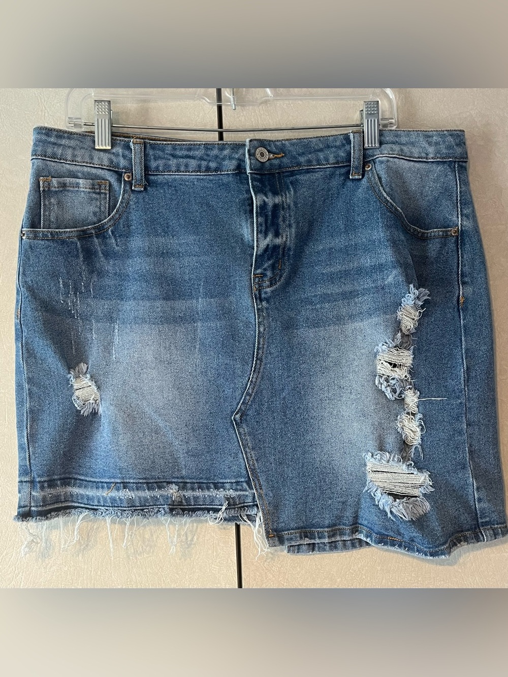 Adorable Denim Mini Skirt, Love Love Love This!! No Tag  No Size 14/16 Fit.